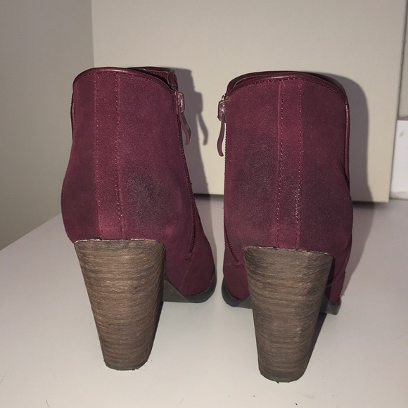 Volatile maroon suede wedge bootie - Picture 5 of 7
